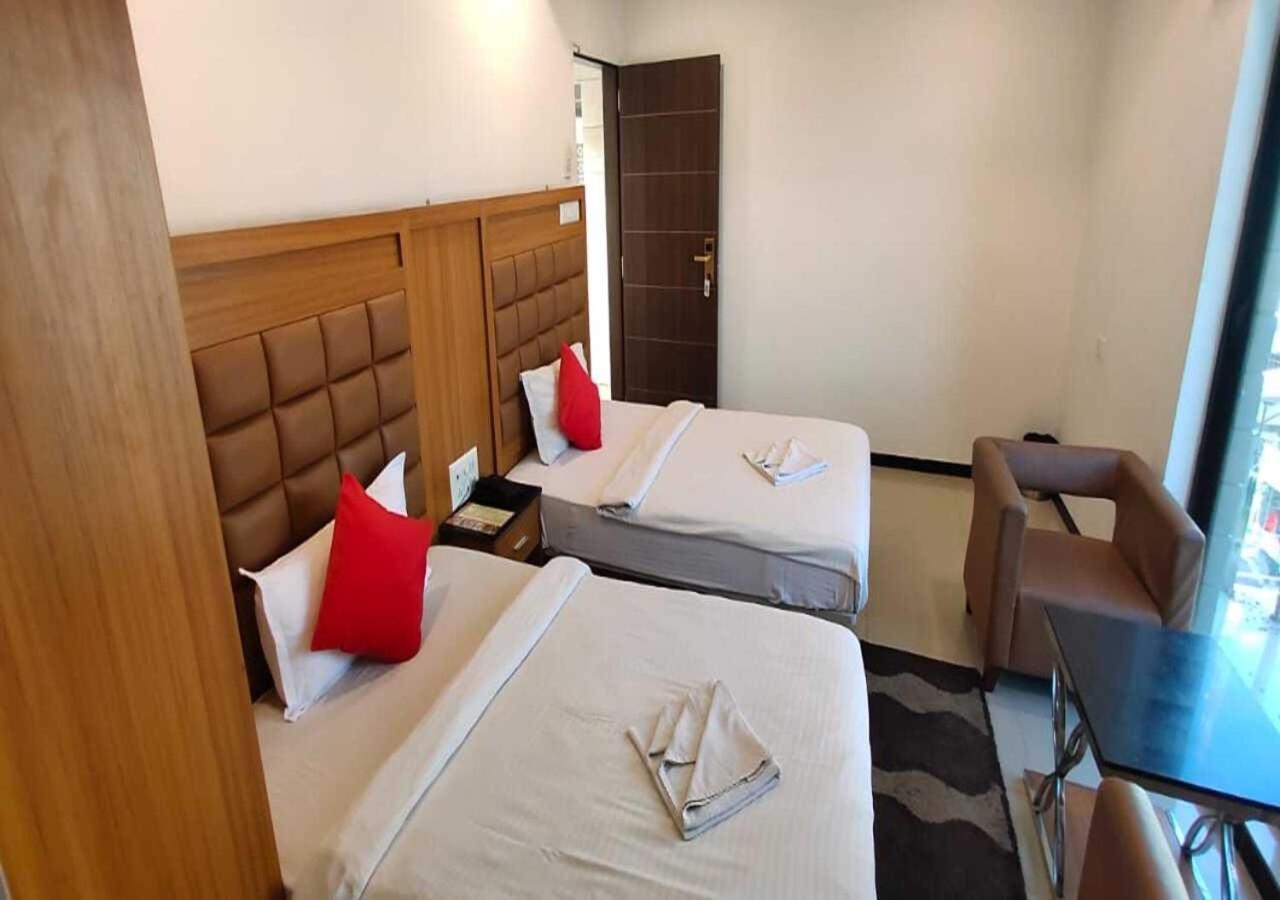 Hotel Swagatam Inn Rajkot Eksteriør billede