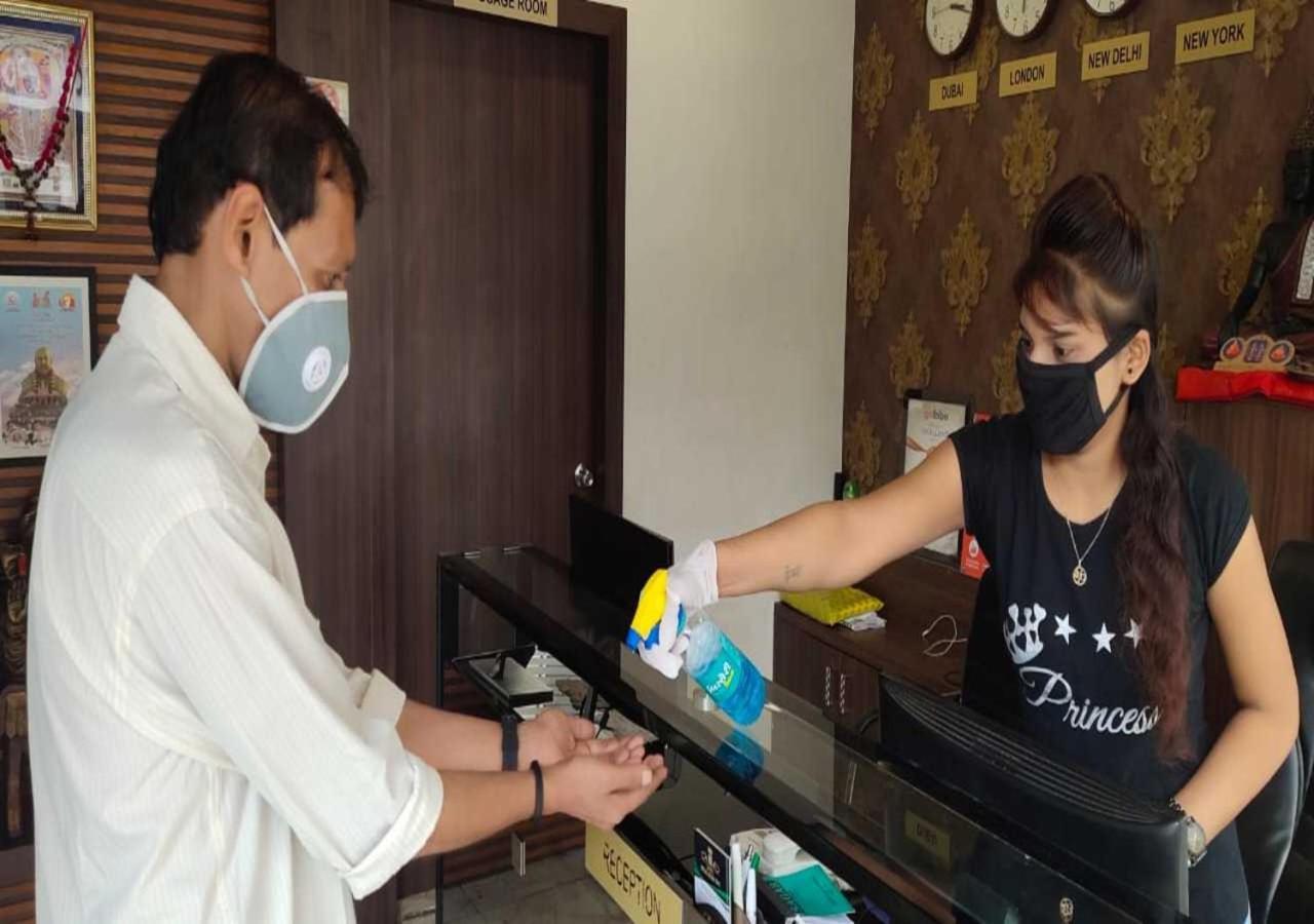 Hotel Swagatam Inn Rajkot Eksteriør billede